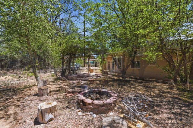 20 Entrada Martinez, Corrales, NM 87048
