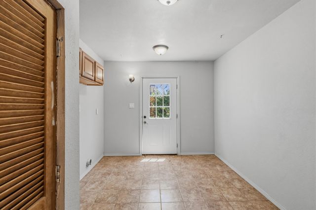 20 Entrada Martinez, Corrales, NM 87048