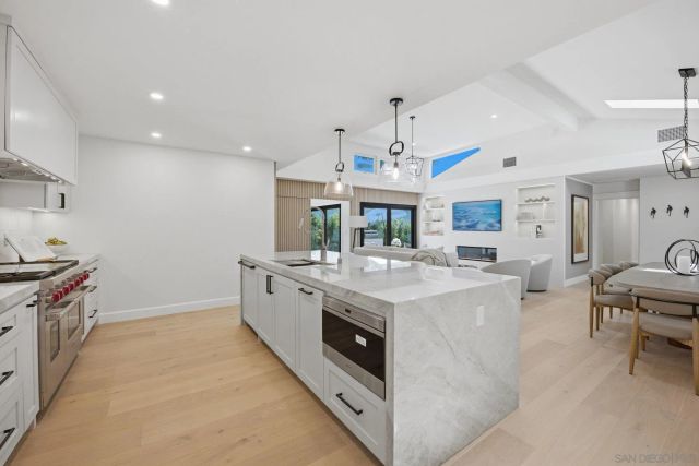 701 Balboa Ave, Coronado, CA 92118