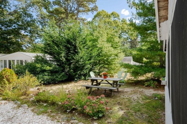 1937 State Highway Route 6 E, Wellfleet, MA 02667