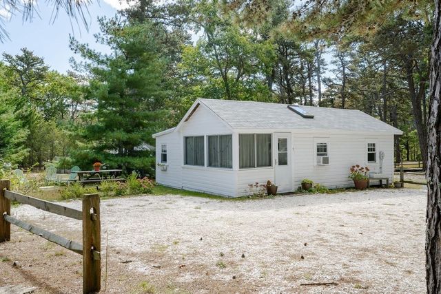 1937 State Highway Route 6 E, Wellfleet, MA 02667