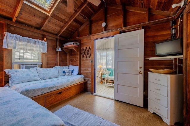 1937 State Highway Route 6 E, Wellfleet, MA 02667