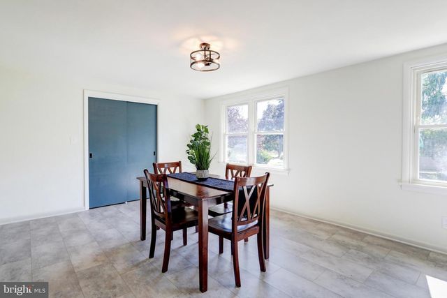 99 GARFIELD DR, Carlisle, PA 17015