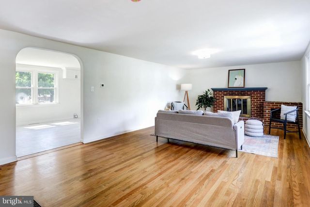 99 GARFIELD DR, Carlisle, PA 17015