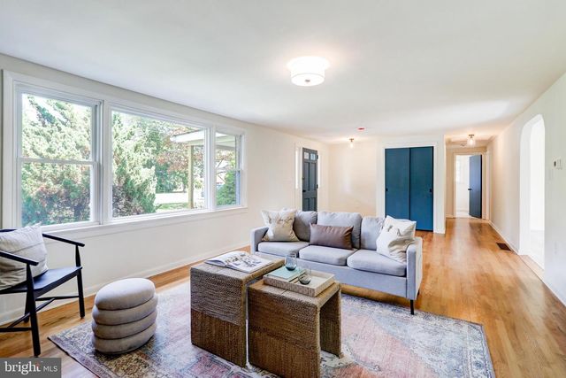 99 GARFIELD DR, Carlisle, PA 17015