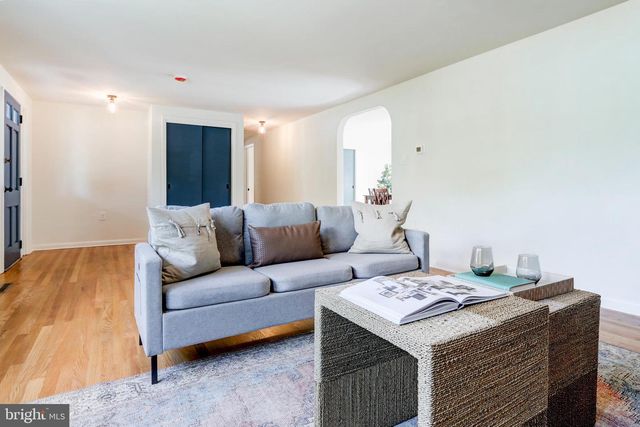 99 GARFIELD DR, Carlisle, PA 17015