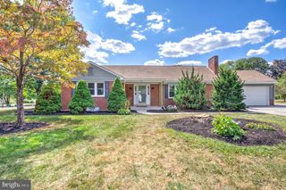 99 GARFIELD DR, Carlisle, PA 17015