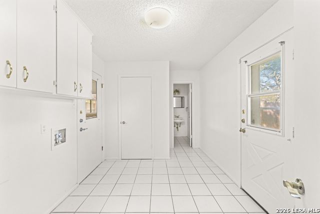 1376 Poppy Ln, New Braunfels, TX 78130