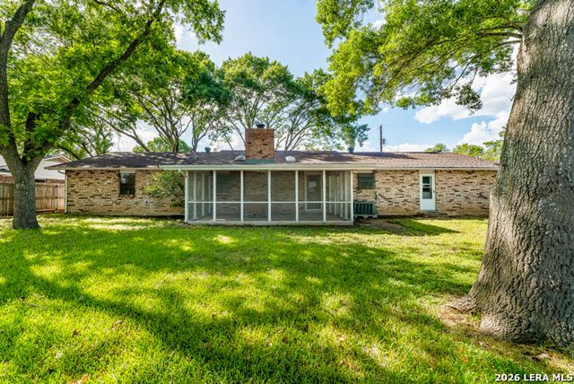 1376 Poppy Ln, New Braunfels, TX 78130