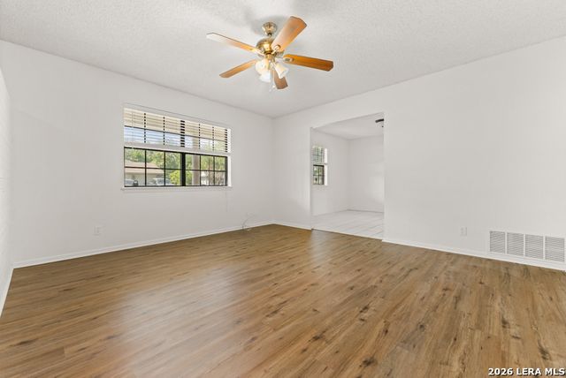1376 Poppy Ln, New Braunfels, TX 78130