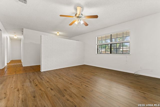 1376 Poppy Ln, New Braunfels, TX 78130