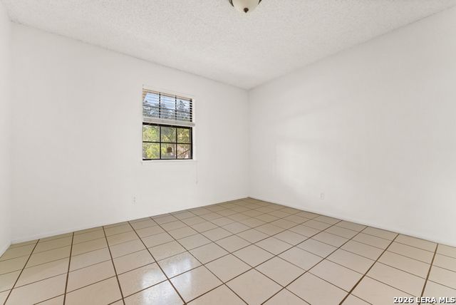 1376 Poppy Ln, New Braunfels, TX 78130