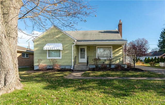 17 Belmont Drive, West Seneca, NY 14224