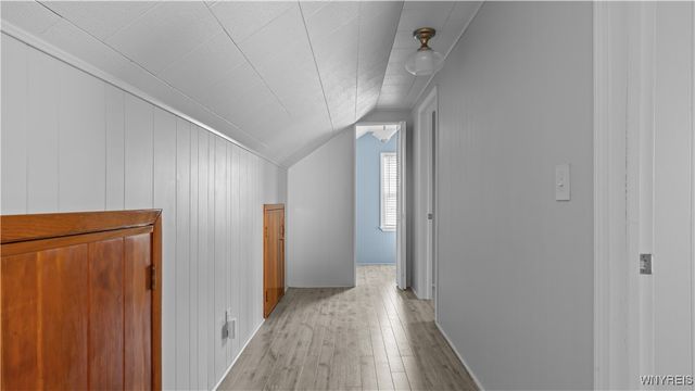 17 Belmont Drive, West Seneca, NY 14224