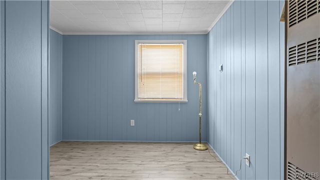 17 Belmont Drive, West Seneca, NY 14224