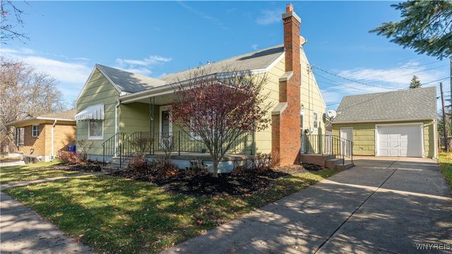 17 Belmont Drive, West Seneca, NY 14224