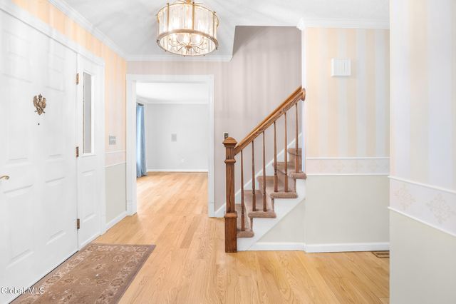 6 Bishops Court, Queensbury, NY 12804