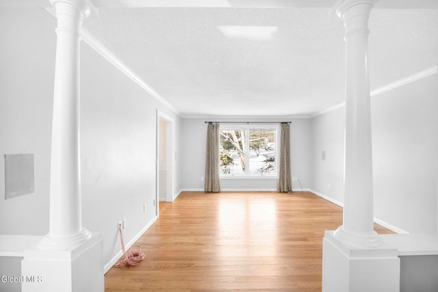 6 Bishops Court, Queensbury, NY 12804