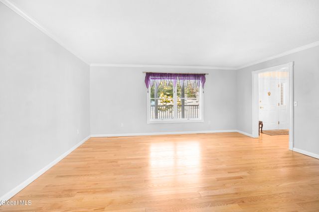 6 Bishops Court, Queensbury, NY 12804