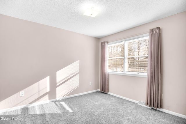 6 Bishops Court, Queensbury, NY 12804