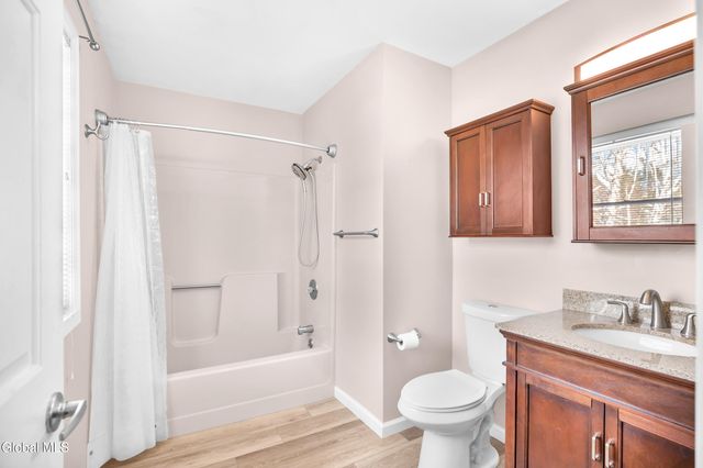 6 Bishops Court, Queensbury, NY 12804