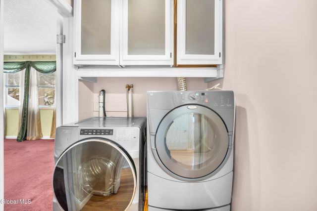 6 Bishops Court, Queensbury, NY 12804