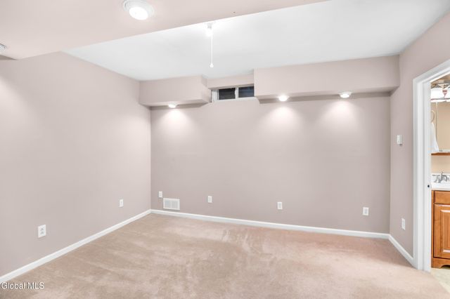 6 Bishops Court, Queensbury, NY 12804