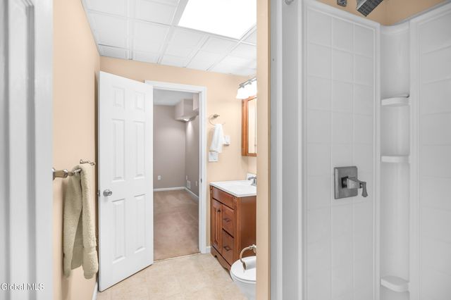 6 Bishops Court, Queensbury, NY 12804