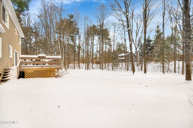 6 Bishops Court, Queensbury, NY 12804