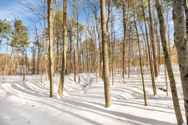 6 Bishops Court, Queensbury, NY 12804