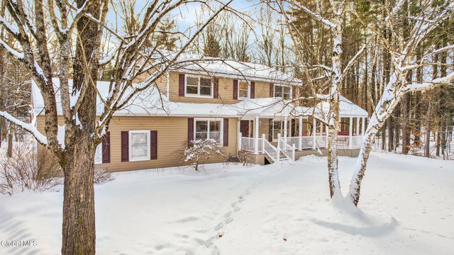 6 Bishops Court, Queensbury, NY 12804