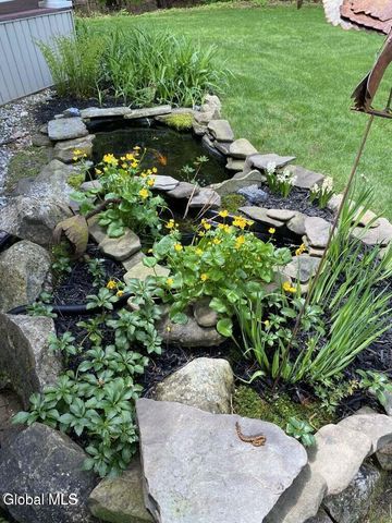 6 Bishops Court, Queensbury, NY 12804