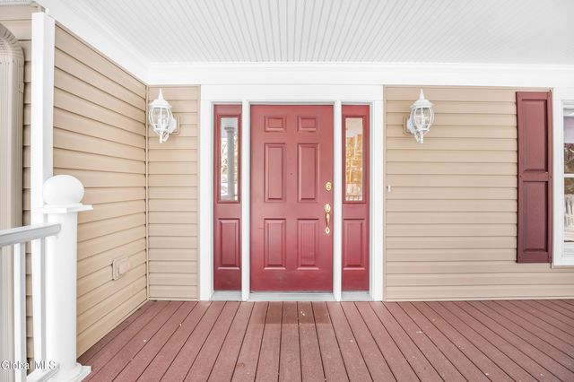 6 Bishops Court, Queensbury, NY 12804