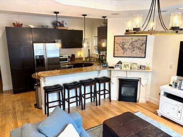 875 E Broadway 1, Boston, MA 02127