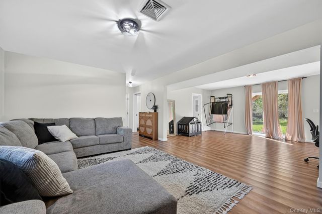 153 Ridge Drive, Middletown, NY 10940