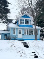 1219 Crystal Lake Boulevard, Iron Mountain, MI 49801