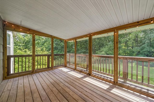 20 Amy Todt Drive, Monroe, NY 10950