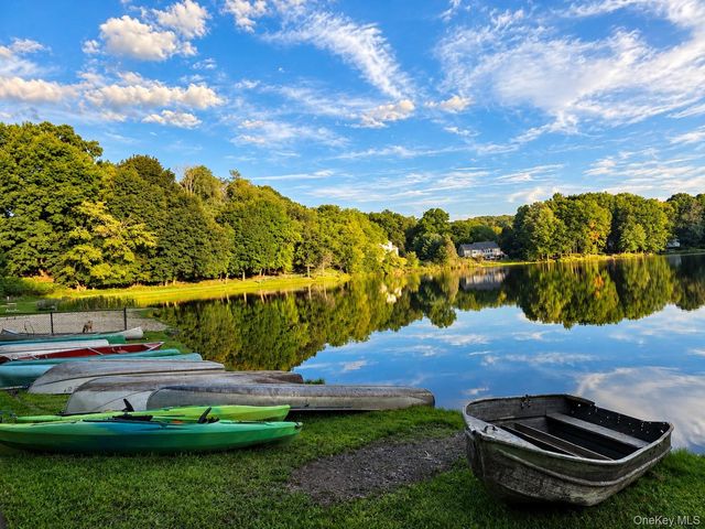 20 Amy Todt Drive, Monroe, NY 10950