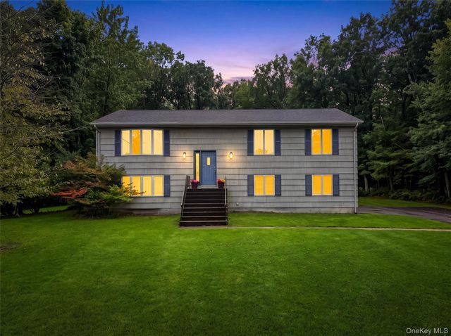 20 Amy Todt Drive, Monroe, NY 10950