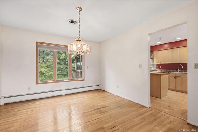 20 Amy Todt Drive, Monroe, NY 10950