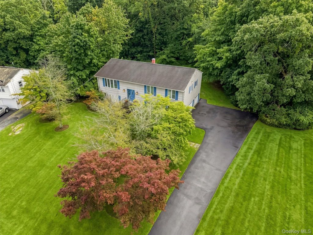 20 Amy Todt Drive, Monroe, NY 10950 — photo 2