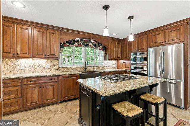 8 Saddle Trail SE, Rome, GA 30161