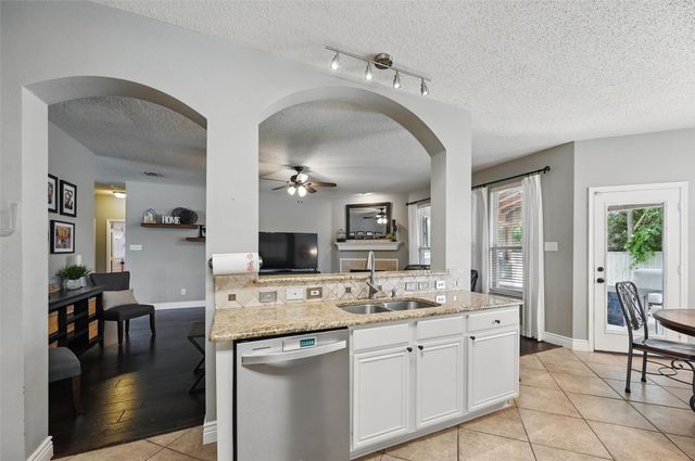 5302 Royal Bay Drive, Rowlett, TX 75089