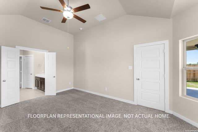 10438 HOTSPUR RD, Converse, TX 78109