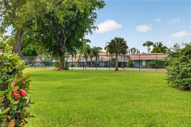 3276 Royal Canadian TRCE 1, Fort Myers, FL 33907
