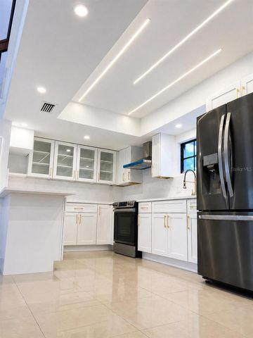 4221 GREENFERN DRIVE, Orlando, FL 32810