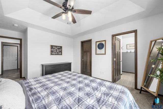 622 Creekside Trl, Harrisburg, SD 57032
