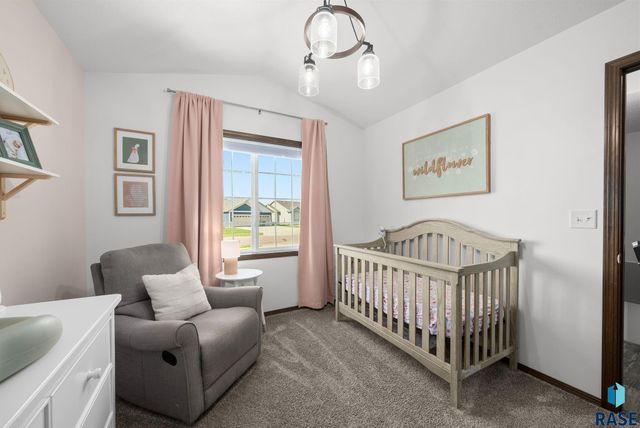 622 Creekside Trl, Harrisburg, SD 57032