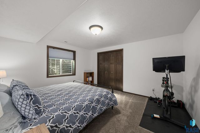 622 Creekside Trl, Harrisburg, SD 57032