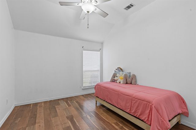 1107 Noblewood Drive, Glenn Heights, TX 75154